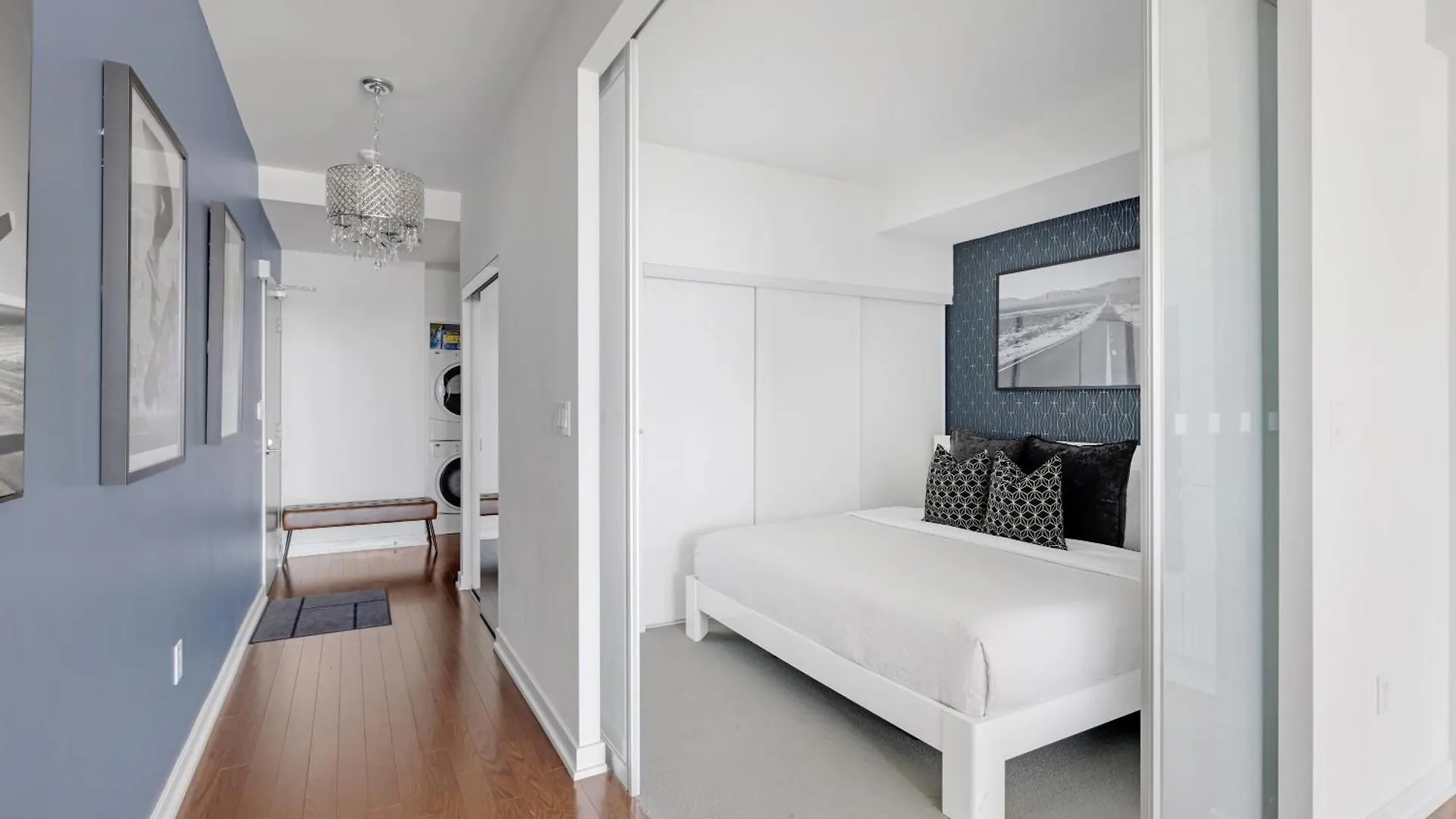 Penthouse Living Above The Skyline Apartment Toronto