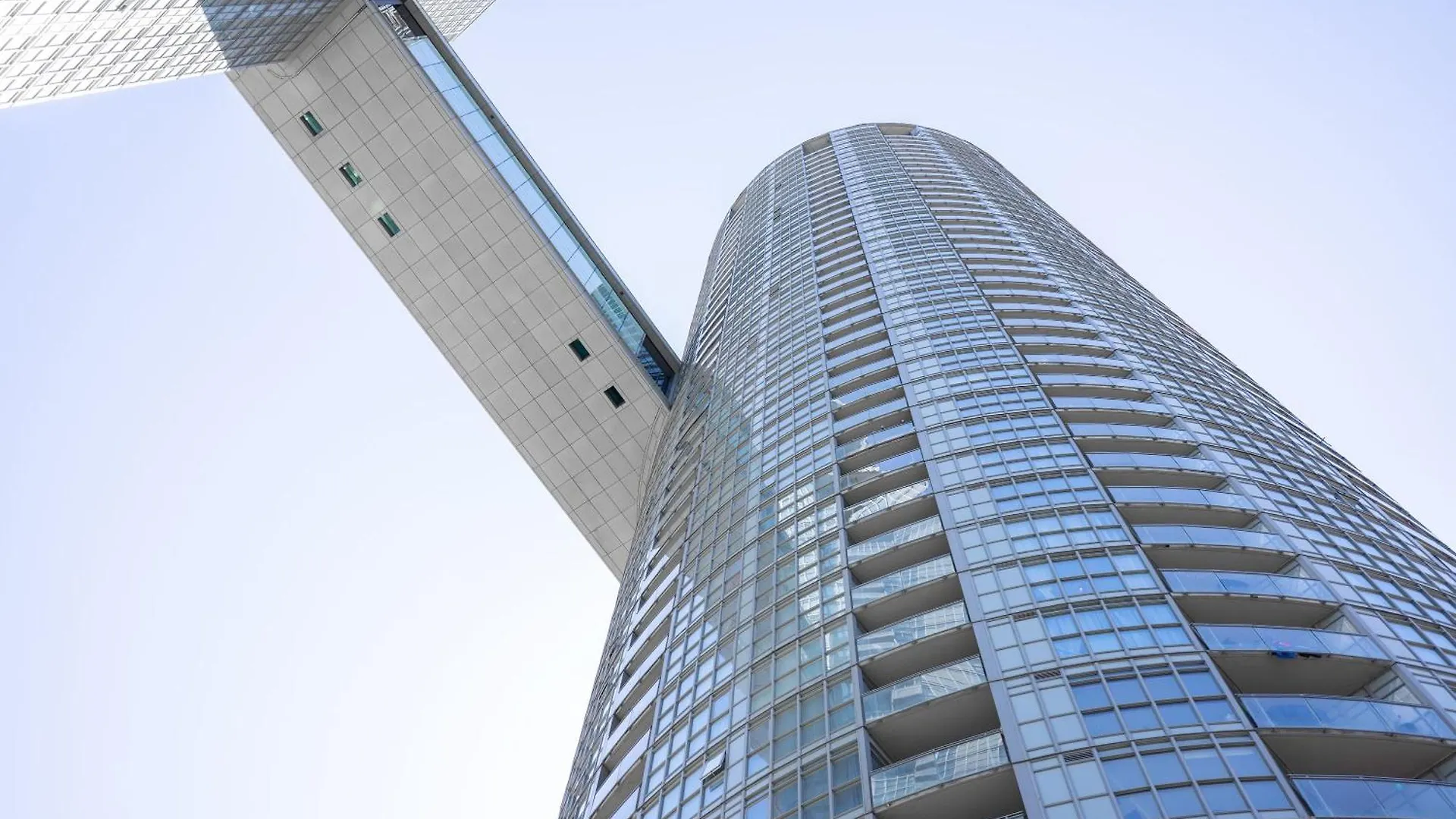 Penthouse Living Above The Skyline Apartment Toronto
